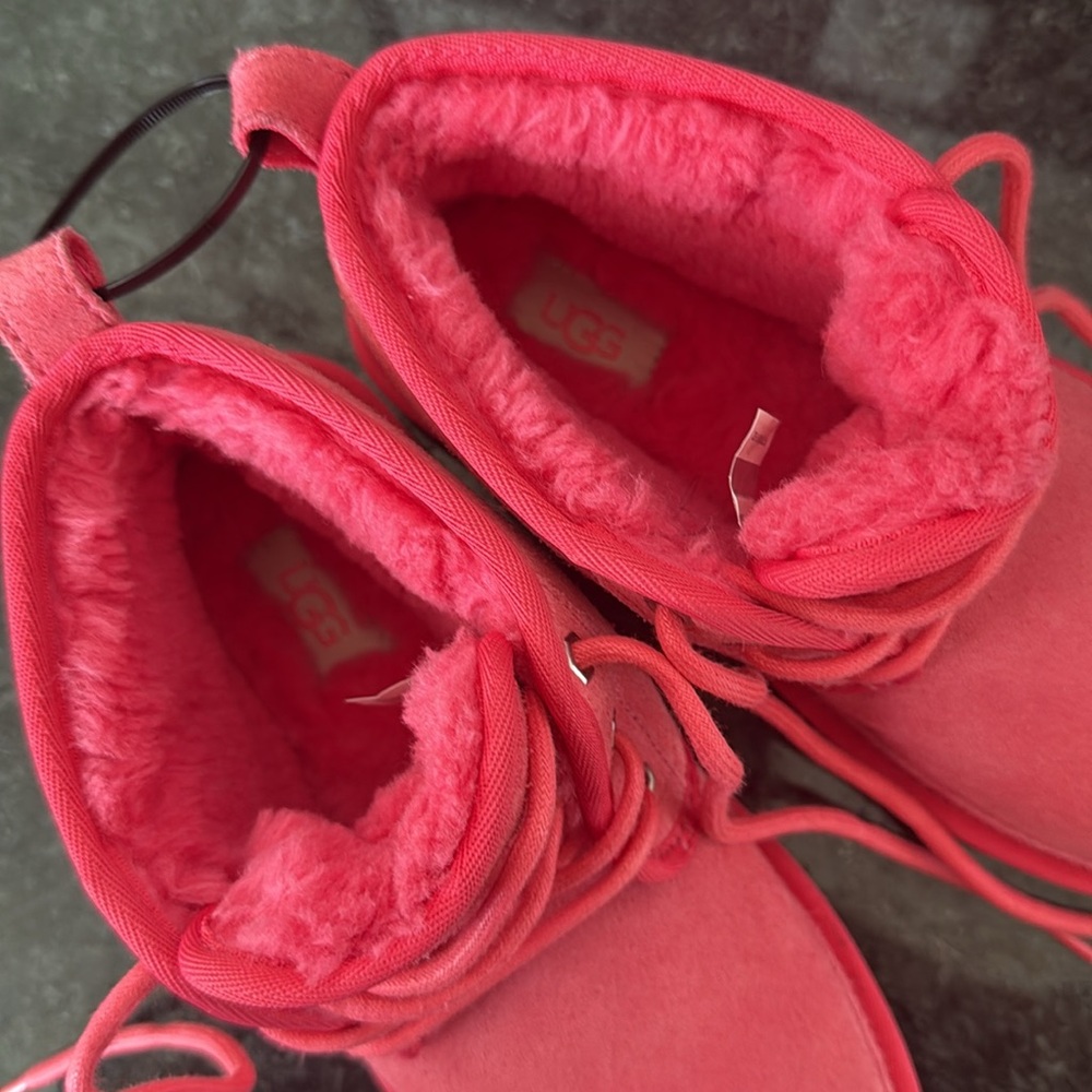 UGG Neumel Chukka Boot - Picture 9 of 13